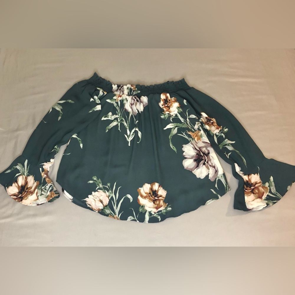 One Clothing Los Angeles Off Shoulder Floral Print Top Size Large